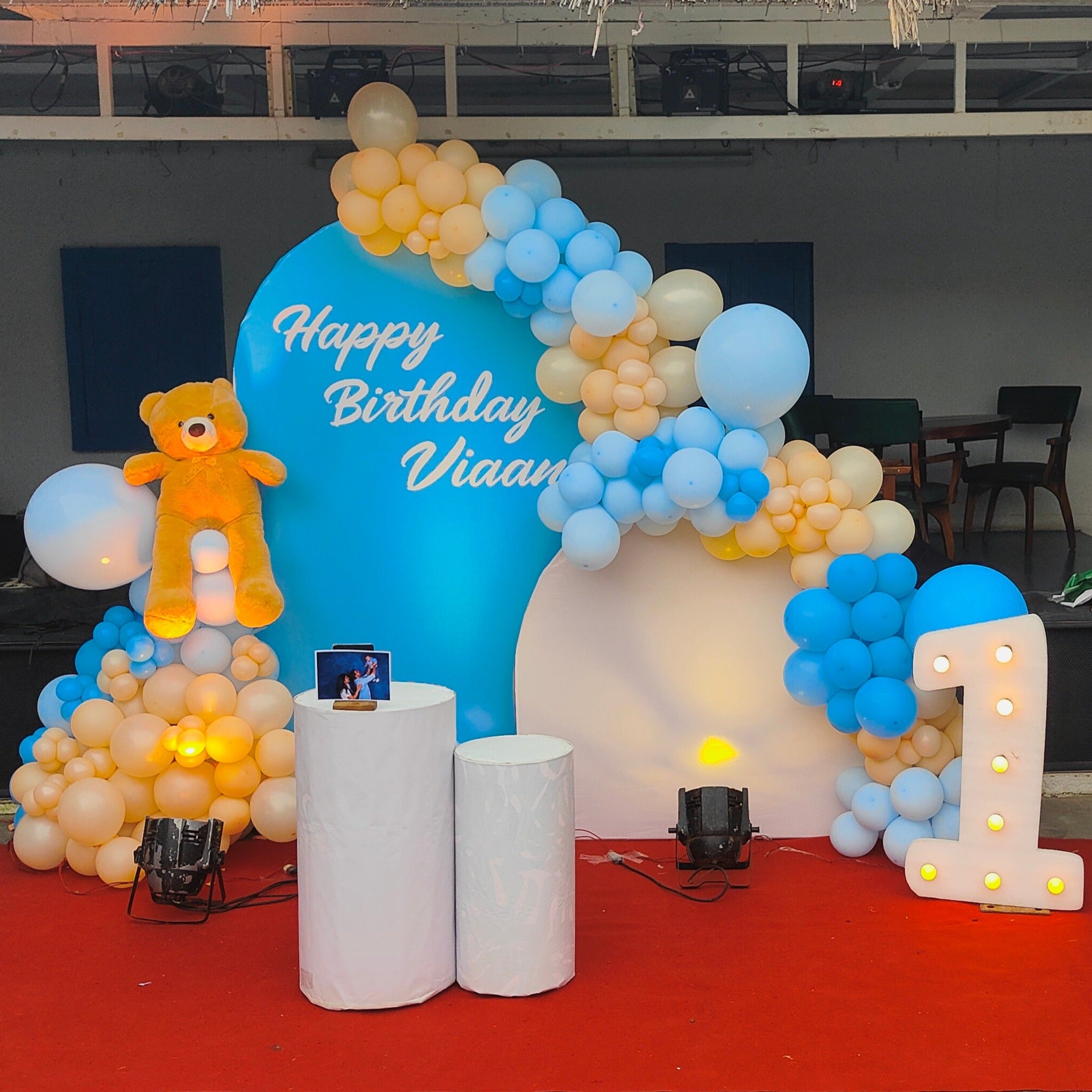 Teddy Bear Theme Birthday Balloon Decoration for Boys / Girls – Miraculous  Memories