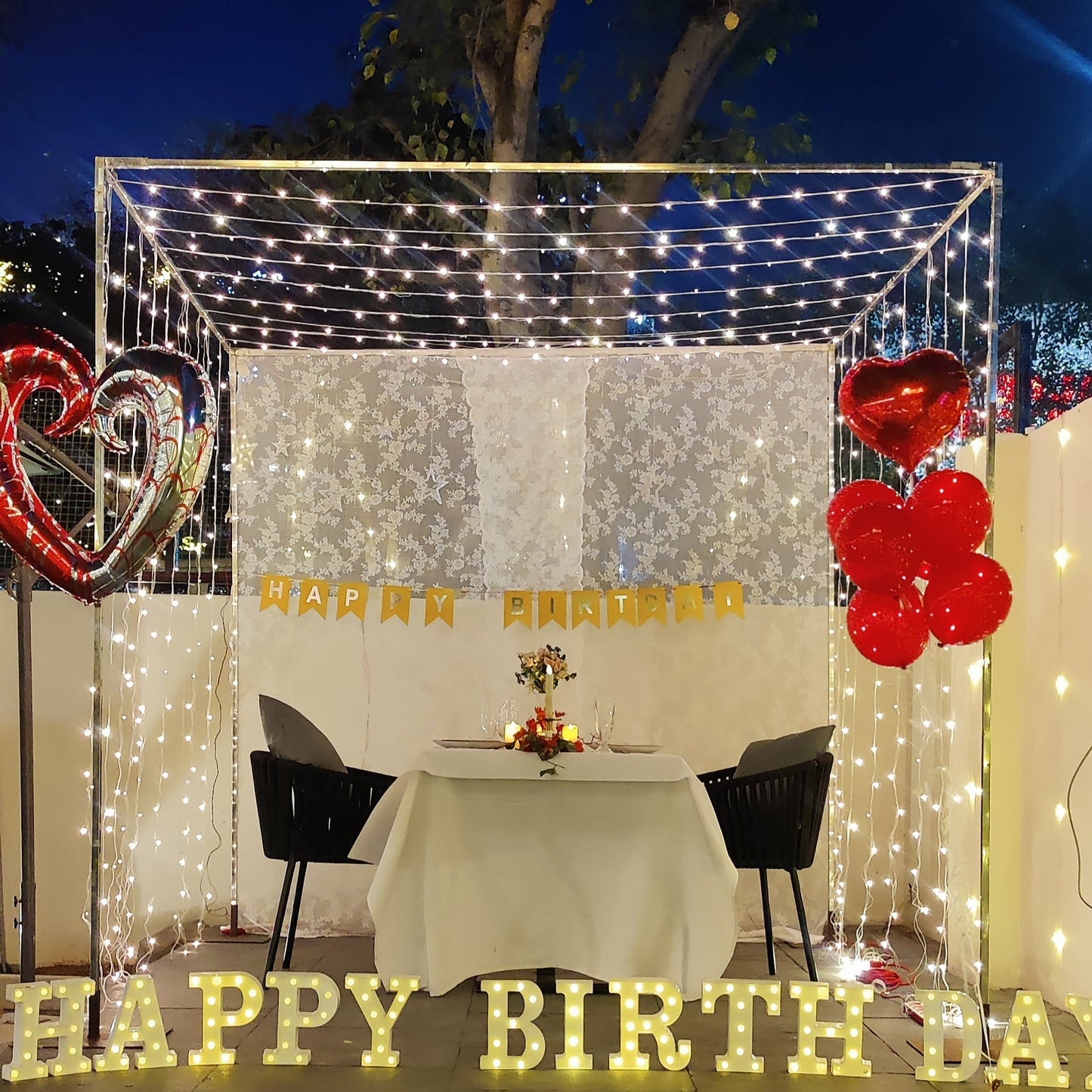 Miraculous Memories Offers Candle Light Dinner in Hyderabad for Couple & Friends
