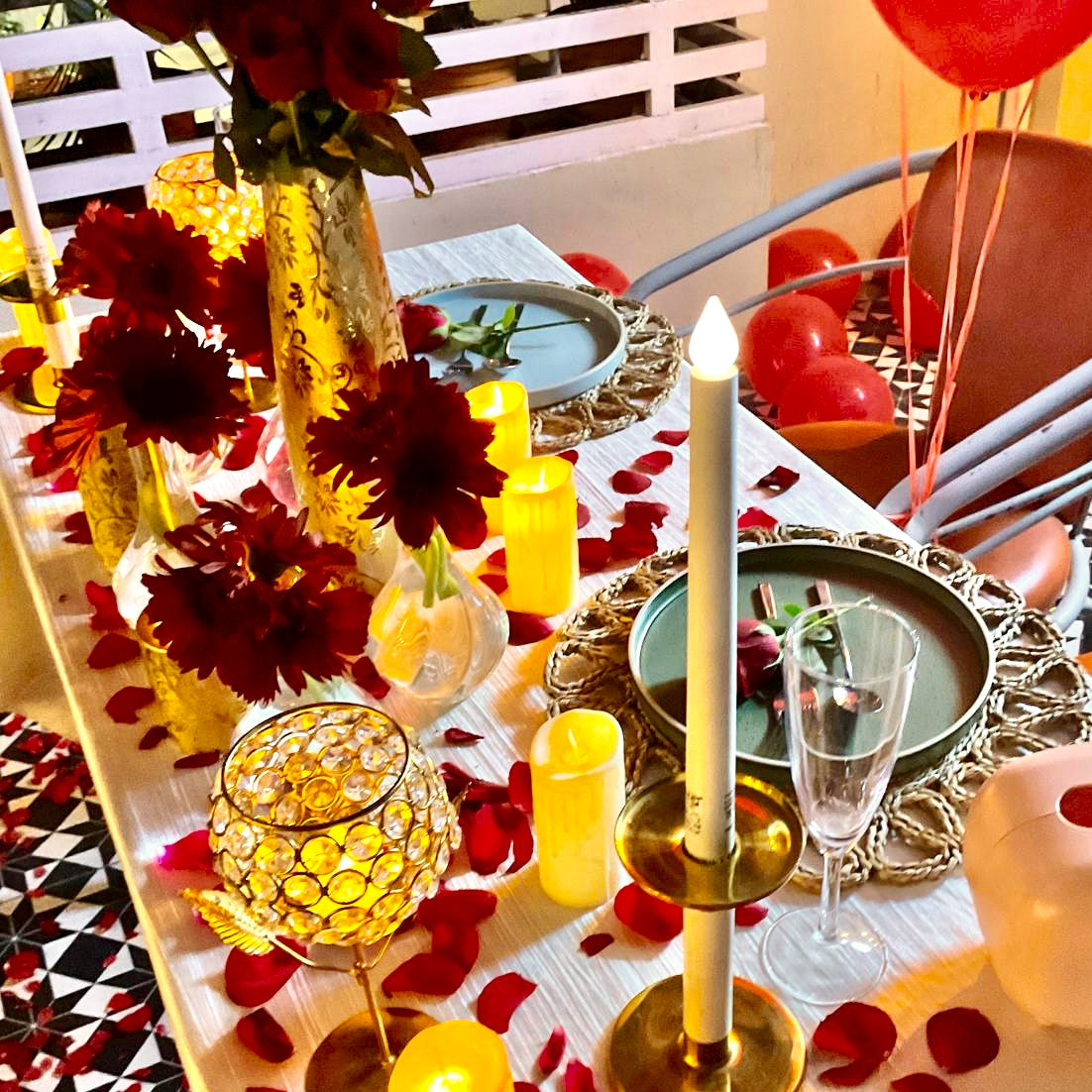 Last-Minute Valentine’s Day Gift in Hyderabad – Running out of time? Book our exclusive candlelight dinner experience for a magical evening.